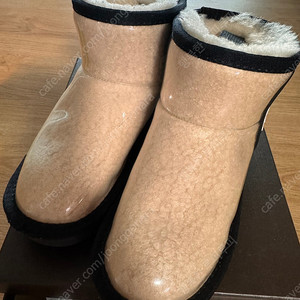 키즈 클리어부츠 어그 (size aus11-12)