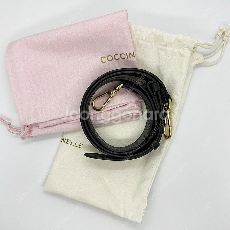 Coccinelle 코치넬레 비트 미뇽 하프문 블랙--5