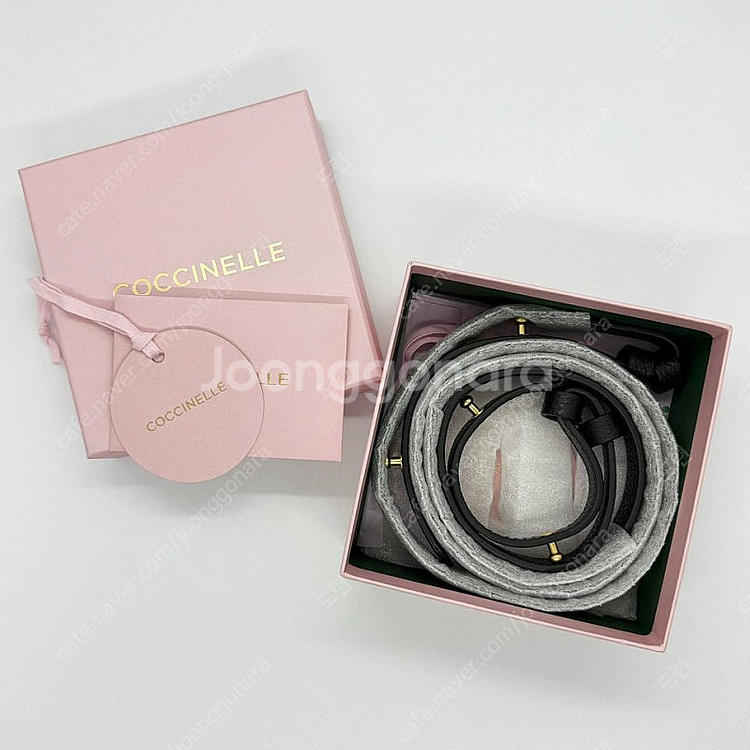 Coccinelle 코치넬레 비트 미뇽 하프문 블랙--6