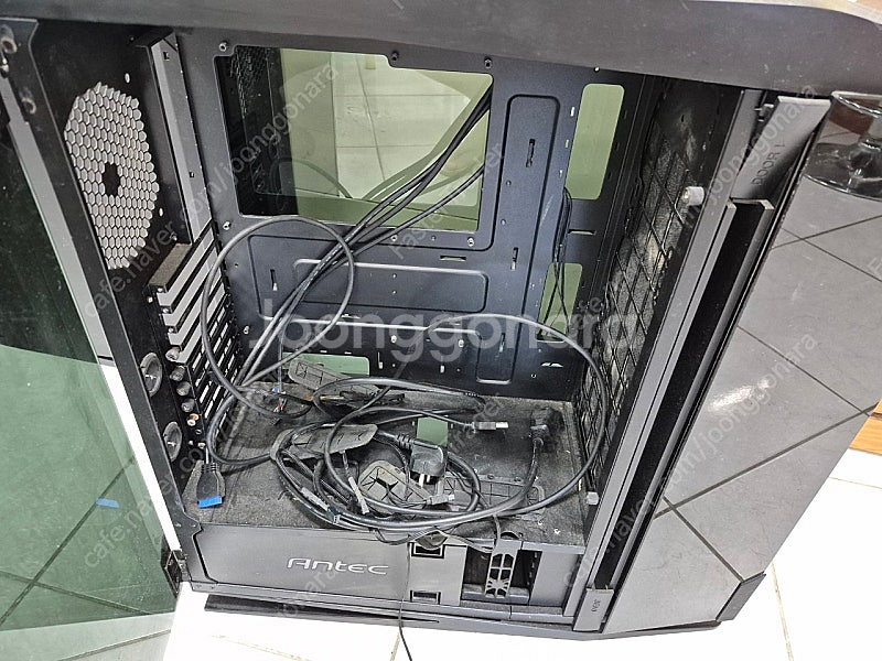 antec s10 컴퓨터 케이스 판매합니다. 최상급--0