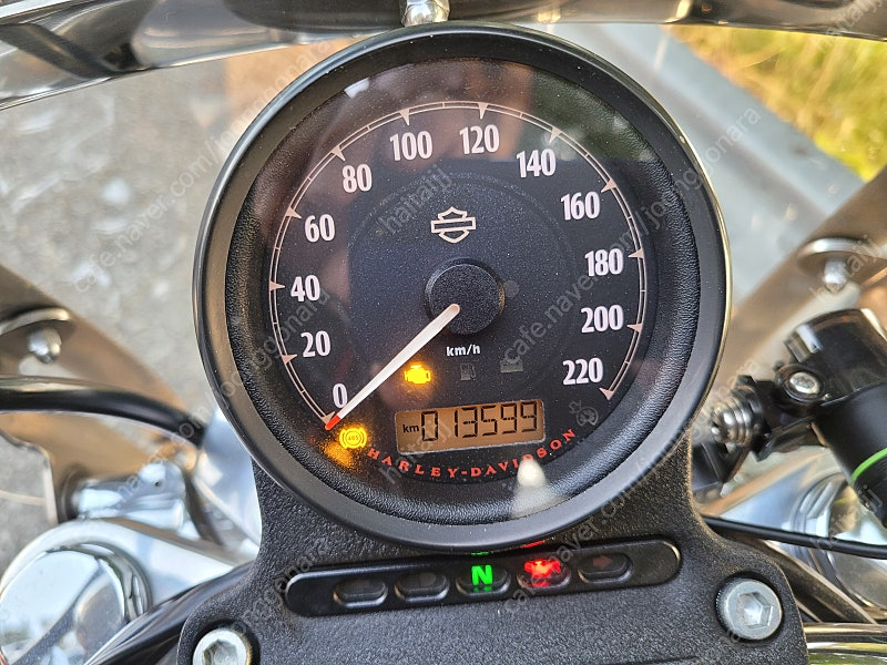 2020 할리데이비슨 883슈퍼로우 이미지