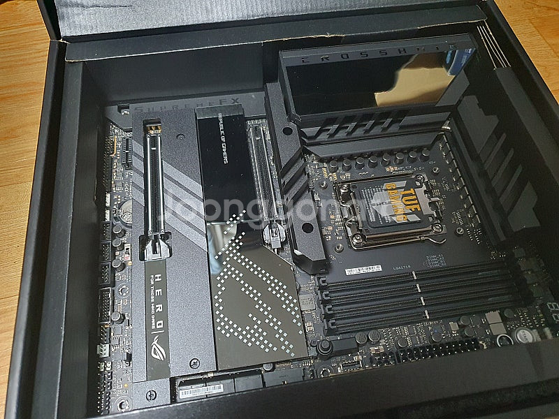 기가바이트X670E HERO,b650m ice--1