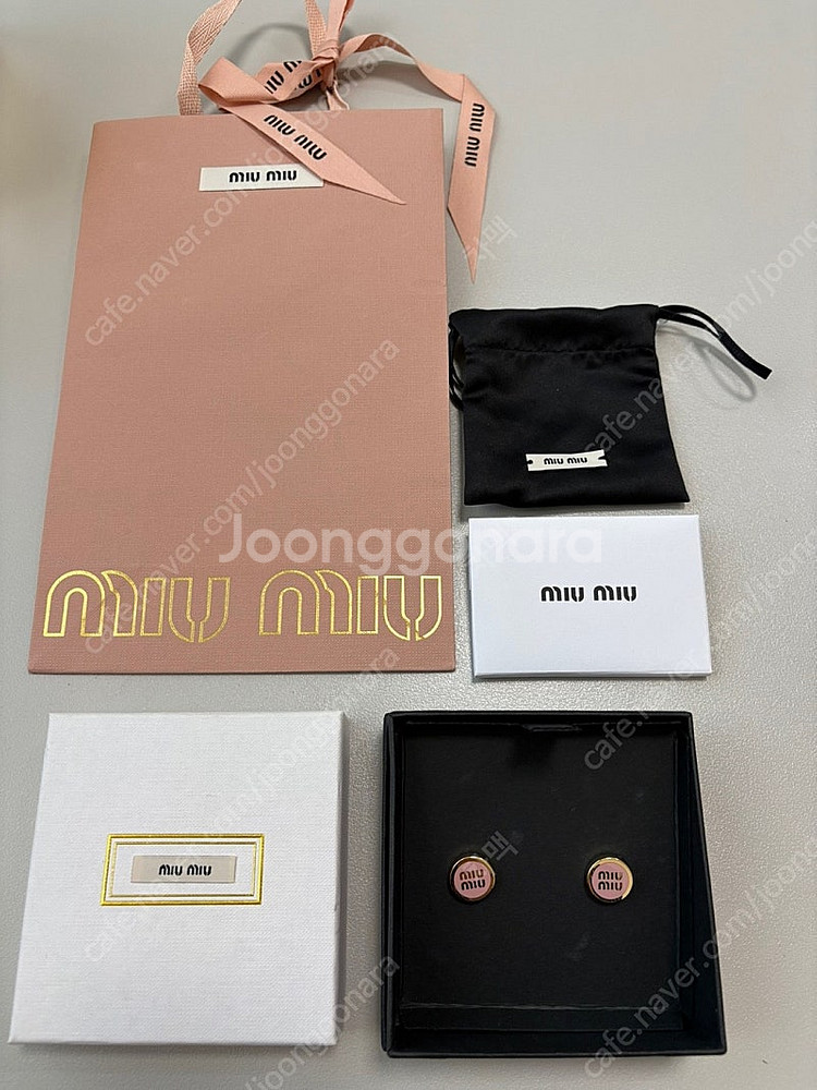 미우미우 MIUMIU 에나멜 애나멜 메탈 귀걸이 새상품--2