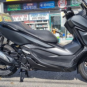 혼다 포르자300 19년식 짧은키로수 판매합니다