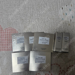 디올 르넥타 앵떼그랄 미개봉 새제품 팝니다