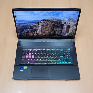 MSI Sword GF76 B13VFK i7/32GB/1TB 게이밍노트북 판매합니다