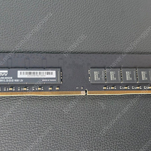에센코어 클레브 DDR4 PC4-25600 CL22 16GB DDR4 16기가 램