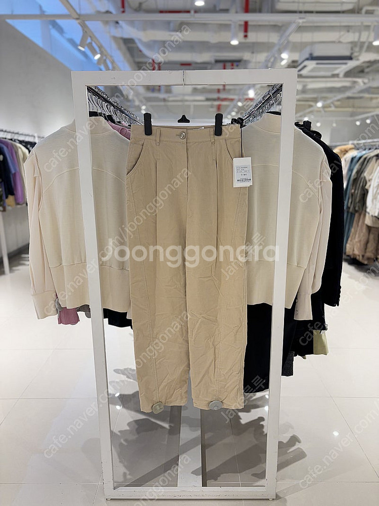 한섬 패밀리세일 타임 코듀라이 바지 55--0