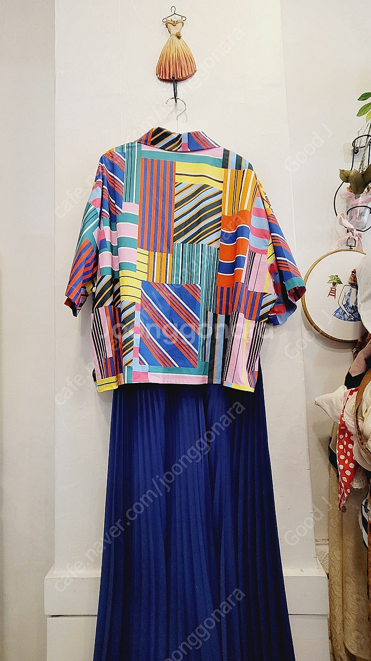 컬러 체크 루즈핏셔츠. 2. 플리츠 와이드 치마바지--3