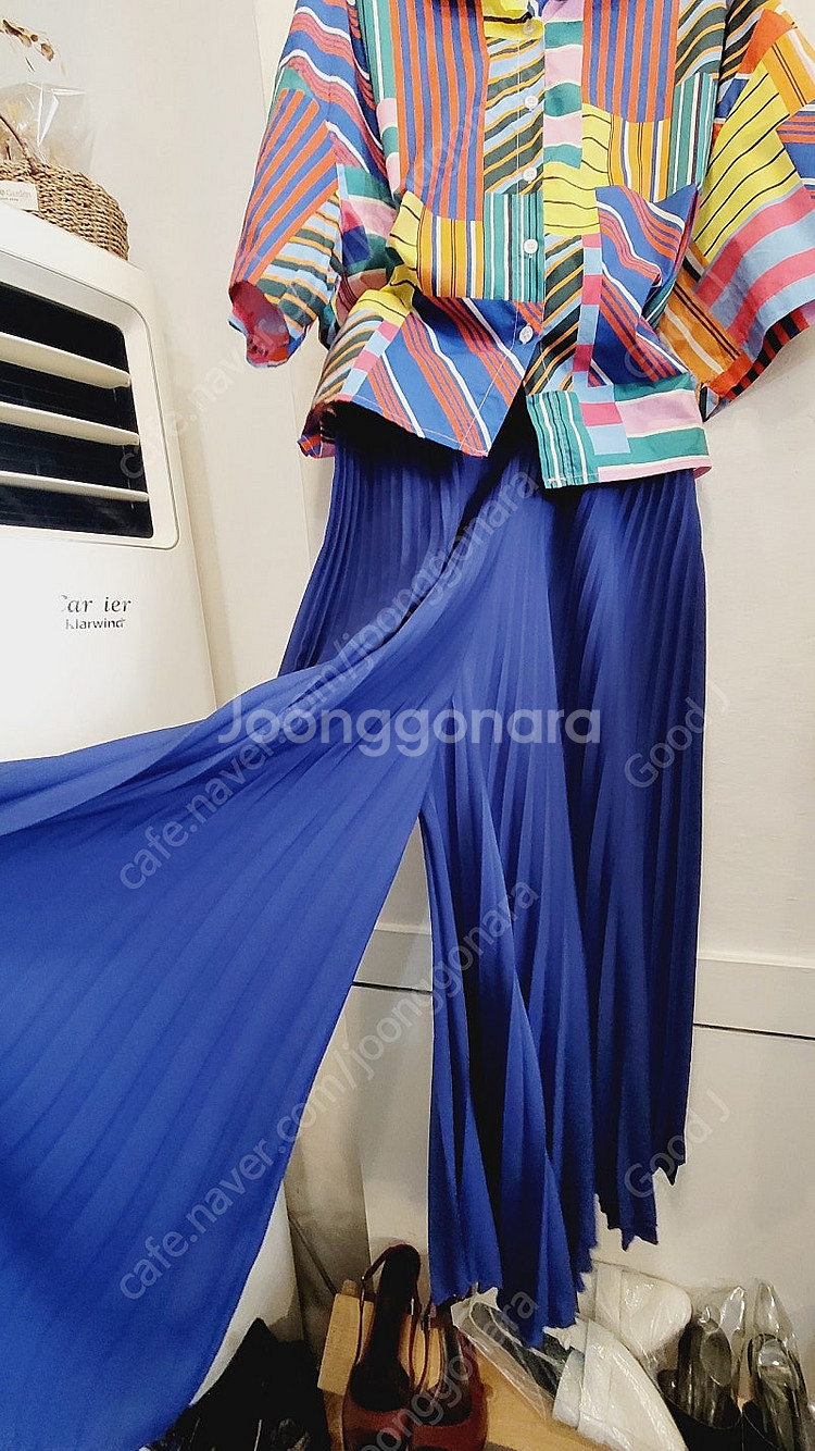 컬러 체크 루즈핏셔츠. 2. 플리츠 와이드 치마바지--4