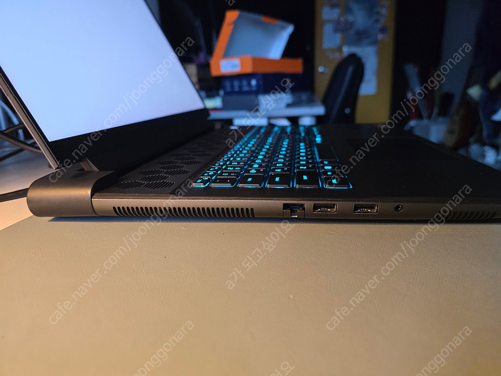 (가격 인하)델 에일리언 웨어 M18 노트북 (rtx 4090 모델+윈도우 11 프로 포함)--3