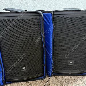 JBL EON 715 1조 케이스 포함 판매합니다.