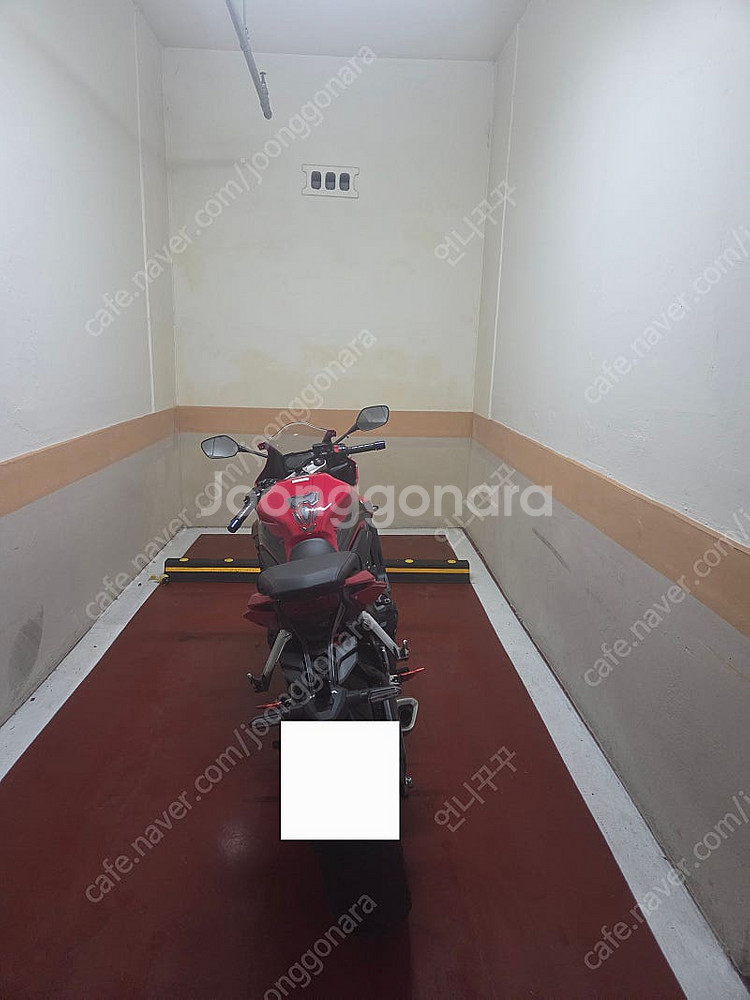 23년식 혼다 CBR650R 8,XXXkm 판매합니다.--1