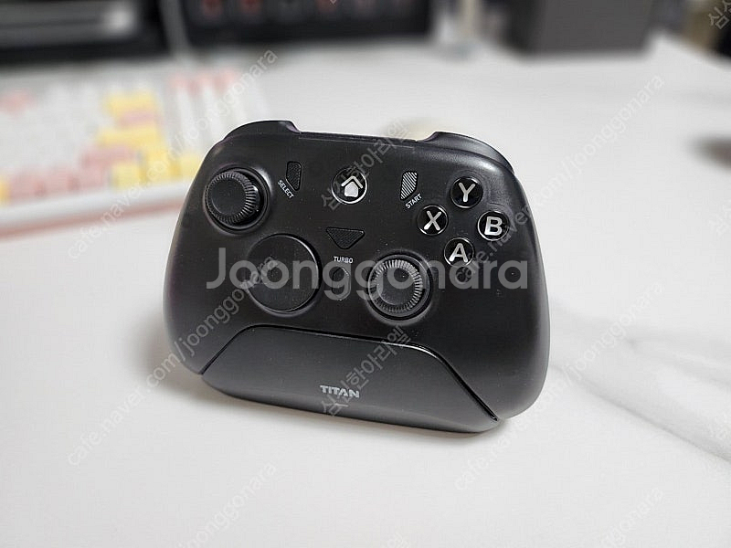 [게임패드] 제닉스 TITAN GP5 컨트롤러 판매합니다--0
