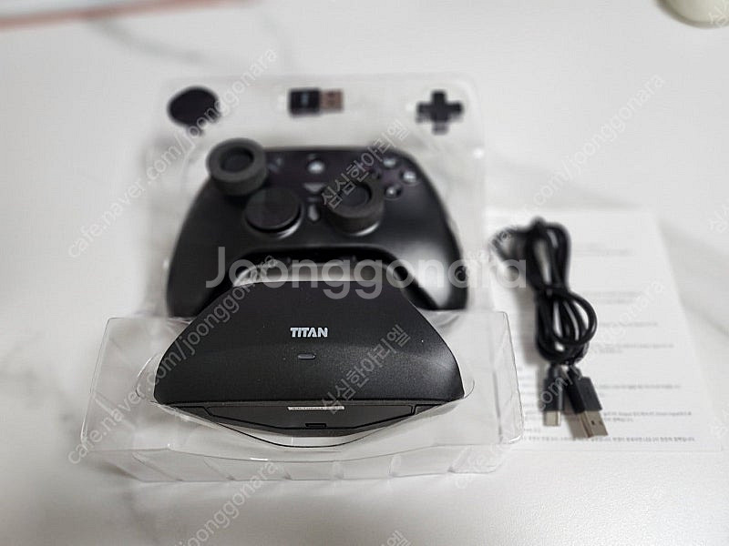 [게임패드] 제닉스 TITAN GP5 컨트롤러 판매합니다--2