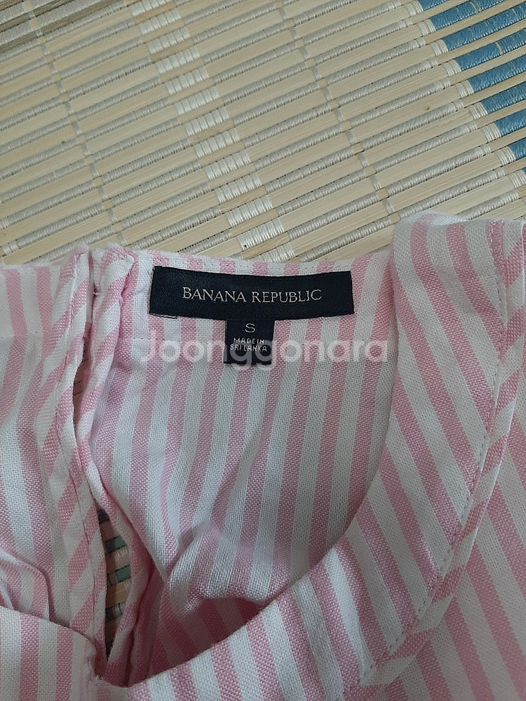 바나나 리퍼블릭 프릴소매셔츠(s)--2