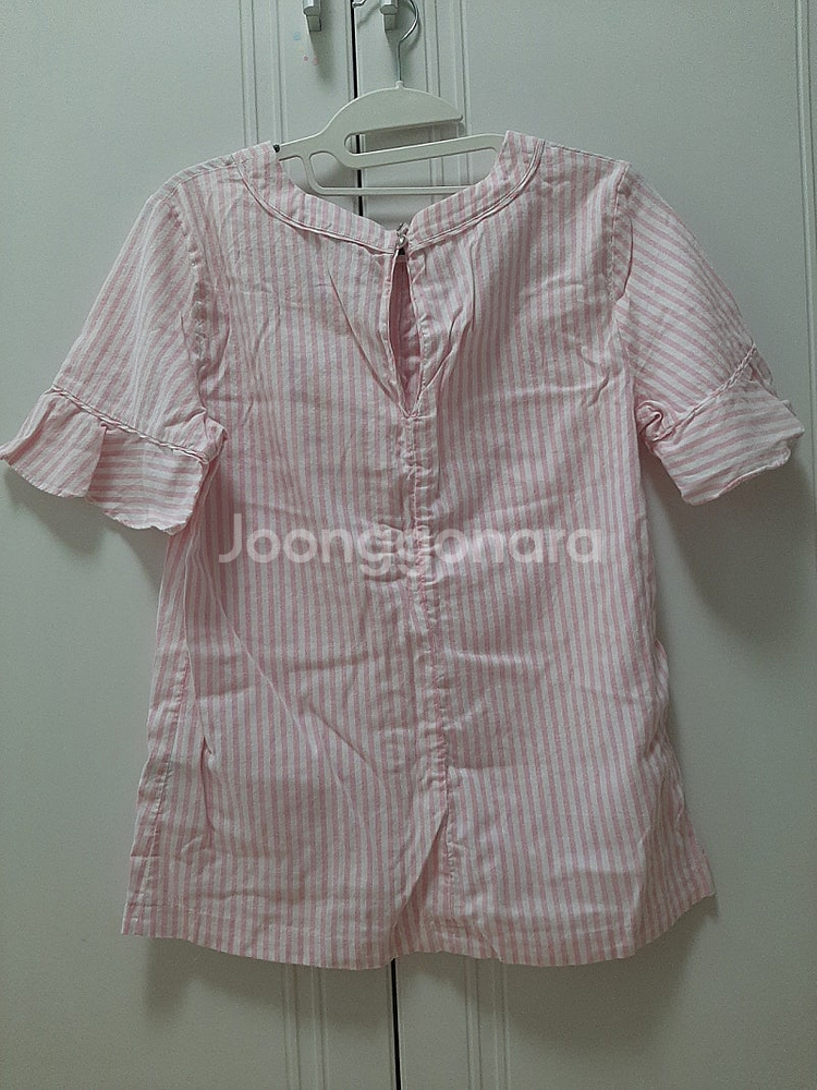 바나나 리퍼블릭 프릴소매셔츠(s)--3