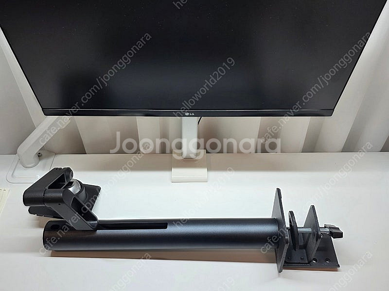 LG 27인치 모니터 (27QN880)--8
