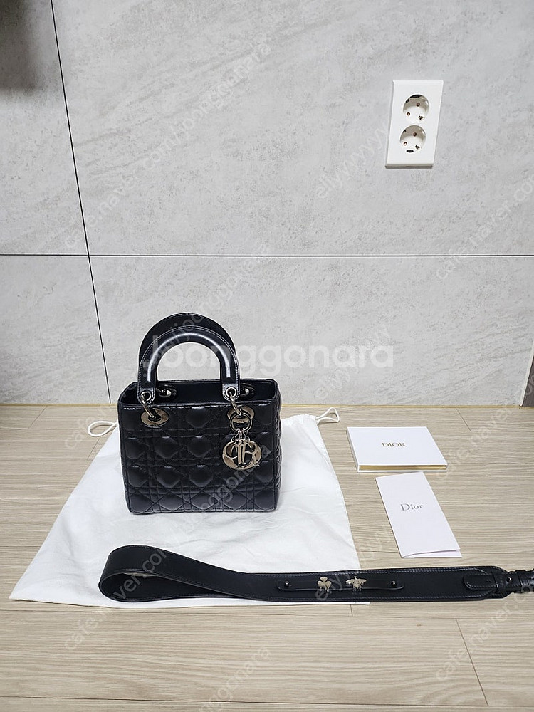 금액내림) 디올 레이디백 스몰 블랙 루테늄--0