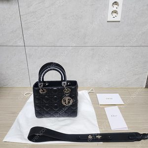 금액내림) 디올 레이디백 스몰 블랙 루테늄