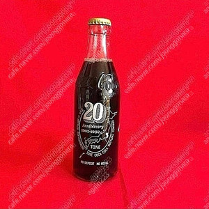 (코카콜라 1982년) 일본 코카콜라 20주년(1962~1982) 비매품 미개봉 풀보틀 판매합니다.