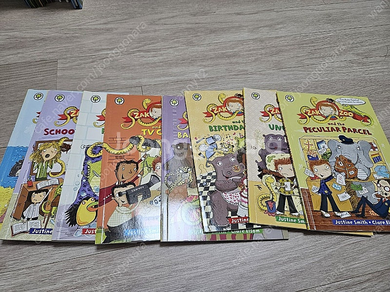 영어책 ( Zak zoo) 잭 주 8권과 씨디 8장--0