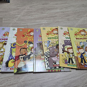 영어책 ( Zak zoo) 잭 주 8권과 씨디 8장