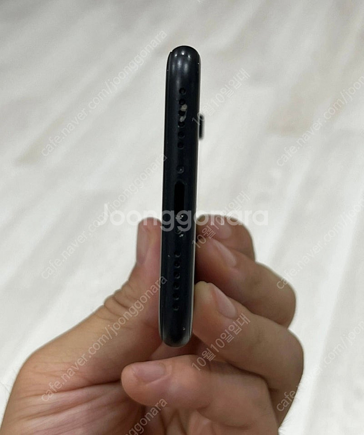 아이폰se2 128GB 블랙--4