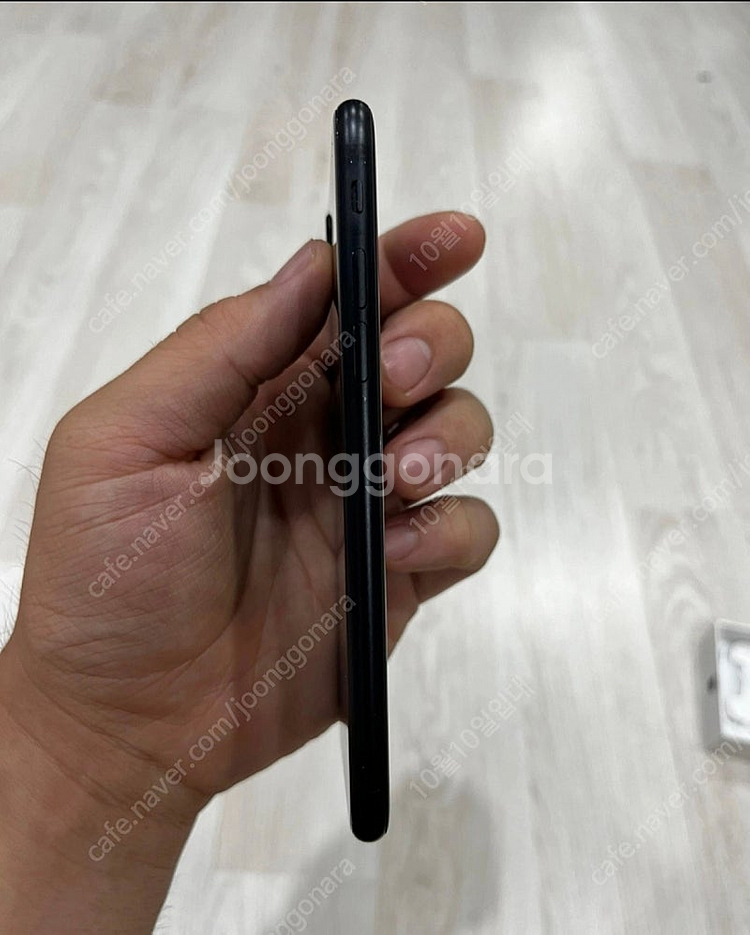 아이폰se2 128GB 블랙--6