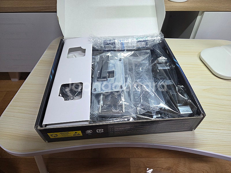 5700x3d 573d , b550m-a, 삼성 ddr...--6