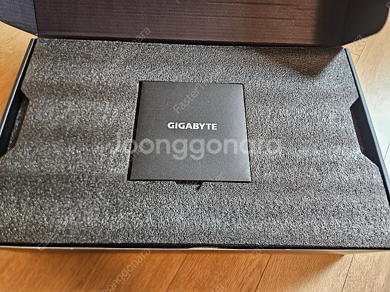 기가바이트 RTX 4080 Super Aero 에어로 ...--1