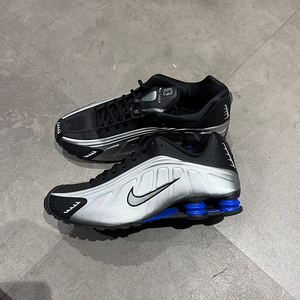 [ Nike ] 나이키 샥스 R4 메탈릭 실버 앤 블랙 w285
