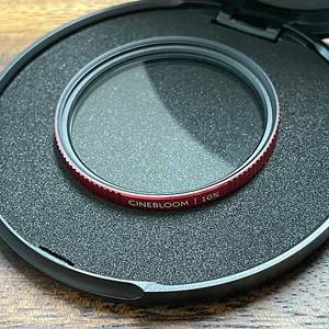 모먼트 시네블룸 49mm 10%