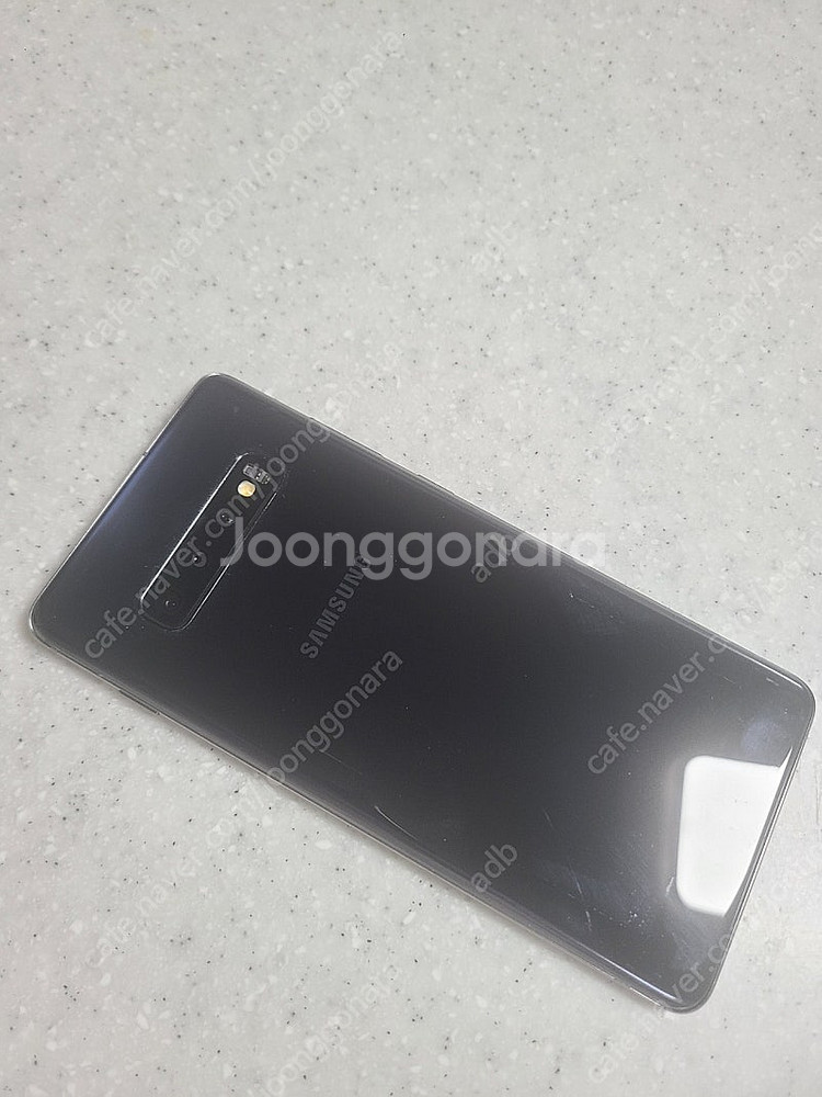 갤럭시 S10+ 128G 블랙 액정 파손--2