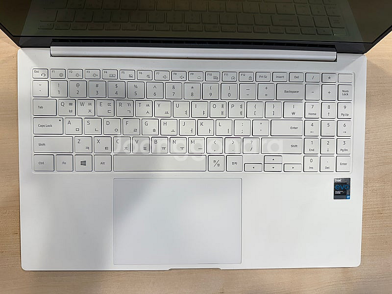 삼성 갤럭시북 프로 NT951XDB i7-1165g7--3
