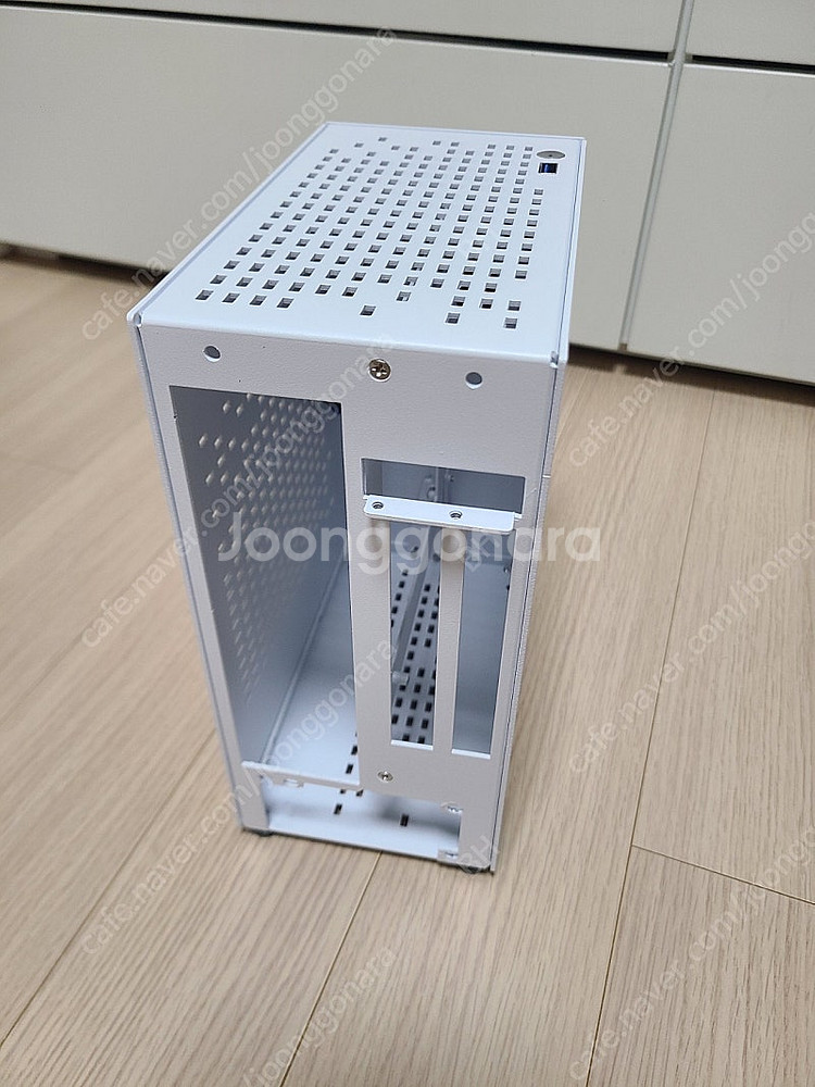 ITX 4.3리터 케이스 + pcie 3.0 라이저케이...--2