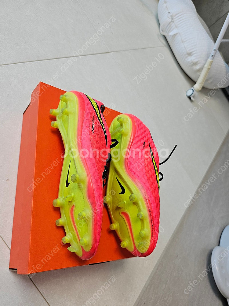 (A급) 나이키 하이퍼베놈 팬텀1 fg 255mm(2014년 브라질월드컵 모델)--1