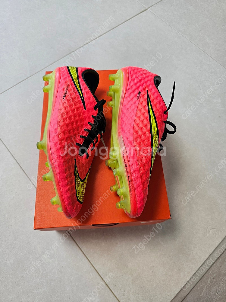 (A급) 나이키 하이퍼베놈 팬텀1 fg 255mm(2014년 브라질월드컵 모델)--2