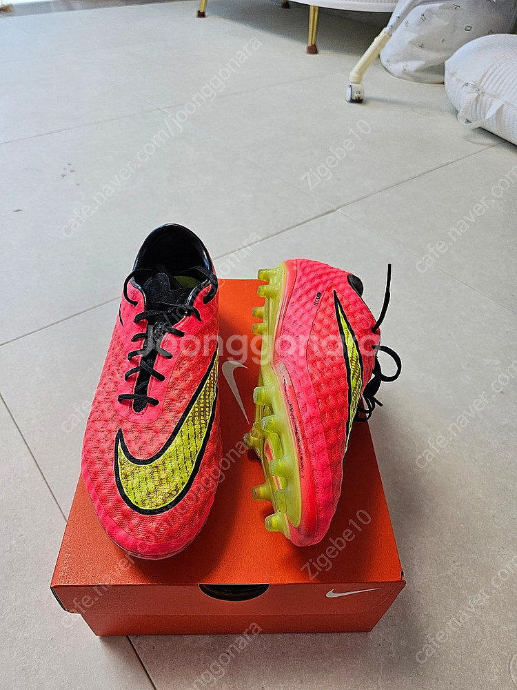 (A급) 나이키 하이퍼베놈 팬텀1 fg 255mm(2014년 브라질월드컵 모델)--3