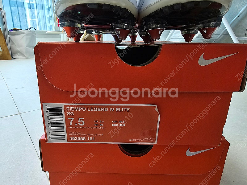 (새상품) 나이키 티엠포 레전드4 엘리트 sg 255mm--4