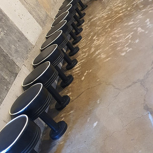 회전철제의자
