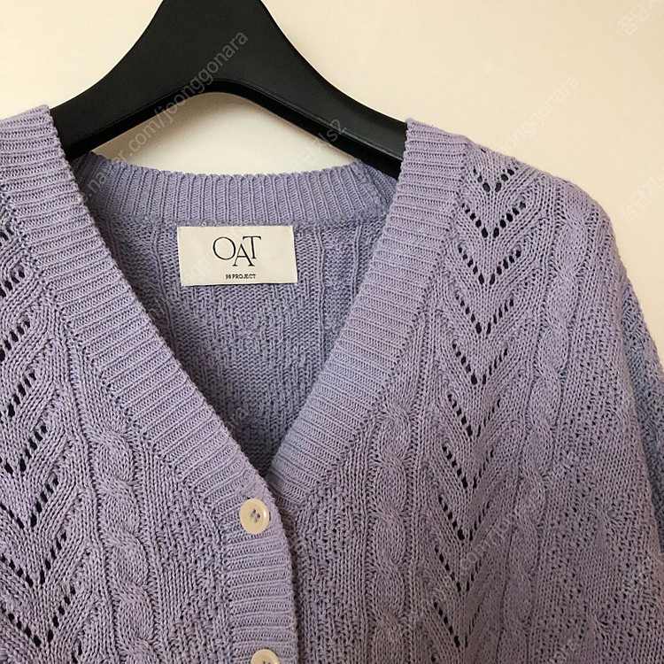 98도씨 제작 라벤더 뜨개 펀칭 가디건 스카시 브이넥 올드머니룩 출근룩 이미지