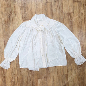프레시라벨 ,SJSJ ,마인, 스프링크로커스, 퓨어다 , REISS ,제너럴아이디어 , 비노블라 ,샤틴 ,COS ,마이클코어스