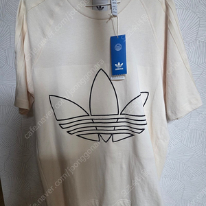 아디다스 티셔츠 s (박시한스타일) 완전새상품