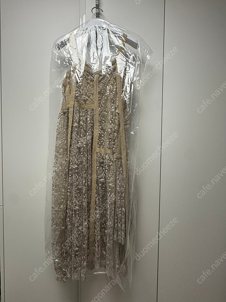 베르데오시도 모리 드레스 Mori Dress 자수 장식 튤 (Dune) S--2