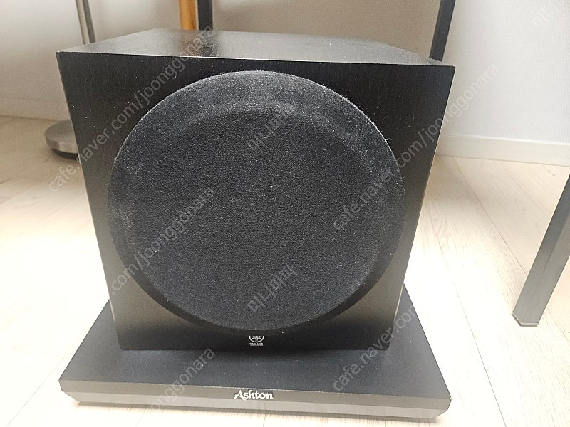 홈씨어터용 스피커 엠프외 B&W 스피커 이미지