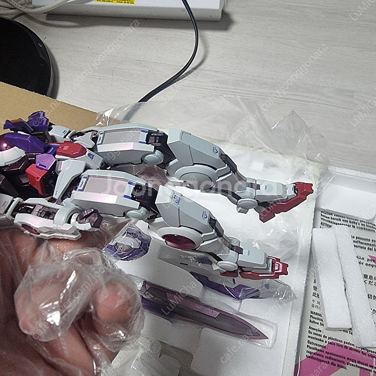 메탈빌드 아스트레이 레드프레임+플라이, 아마츠미나, 데스티니 하이네, 엑시아 트란잠 모드 팝니다.--7