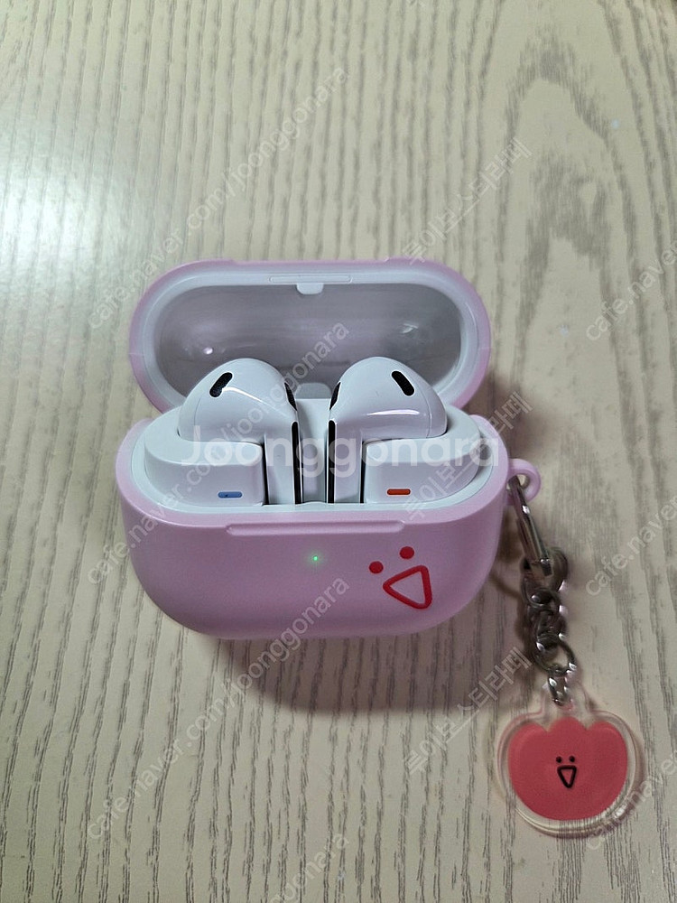갤럭시 버즈3 화이트--6