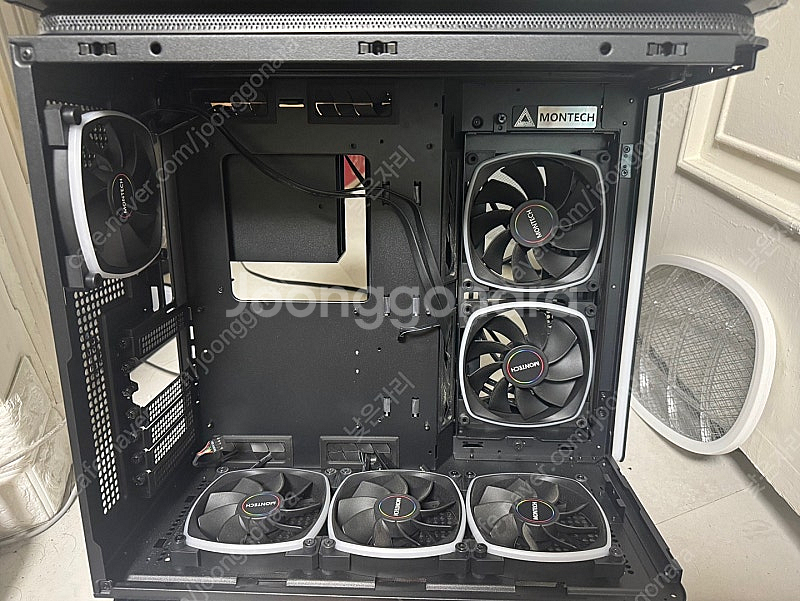 몬테크 king95 pro 블랙 판매합니다.--0