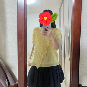 마리끌레르 반팔 블라우스